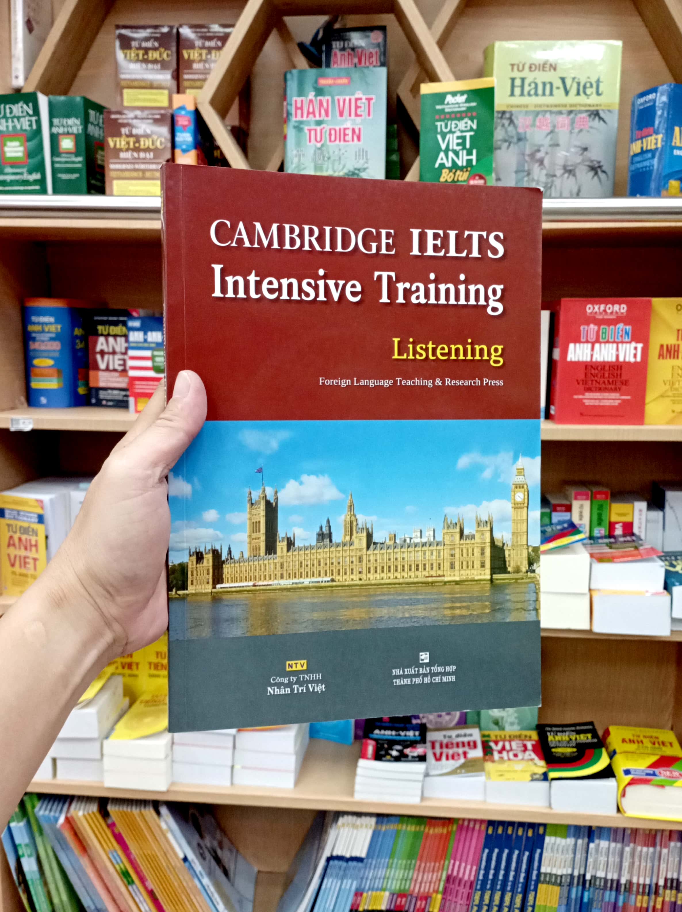 Cambridge Ielts Intensive Training - Listening CD 2018 PDF