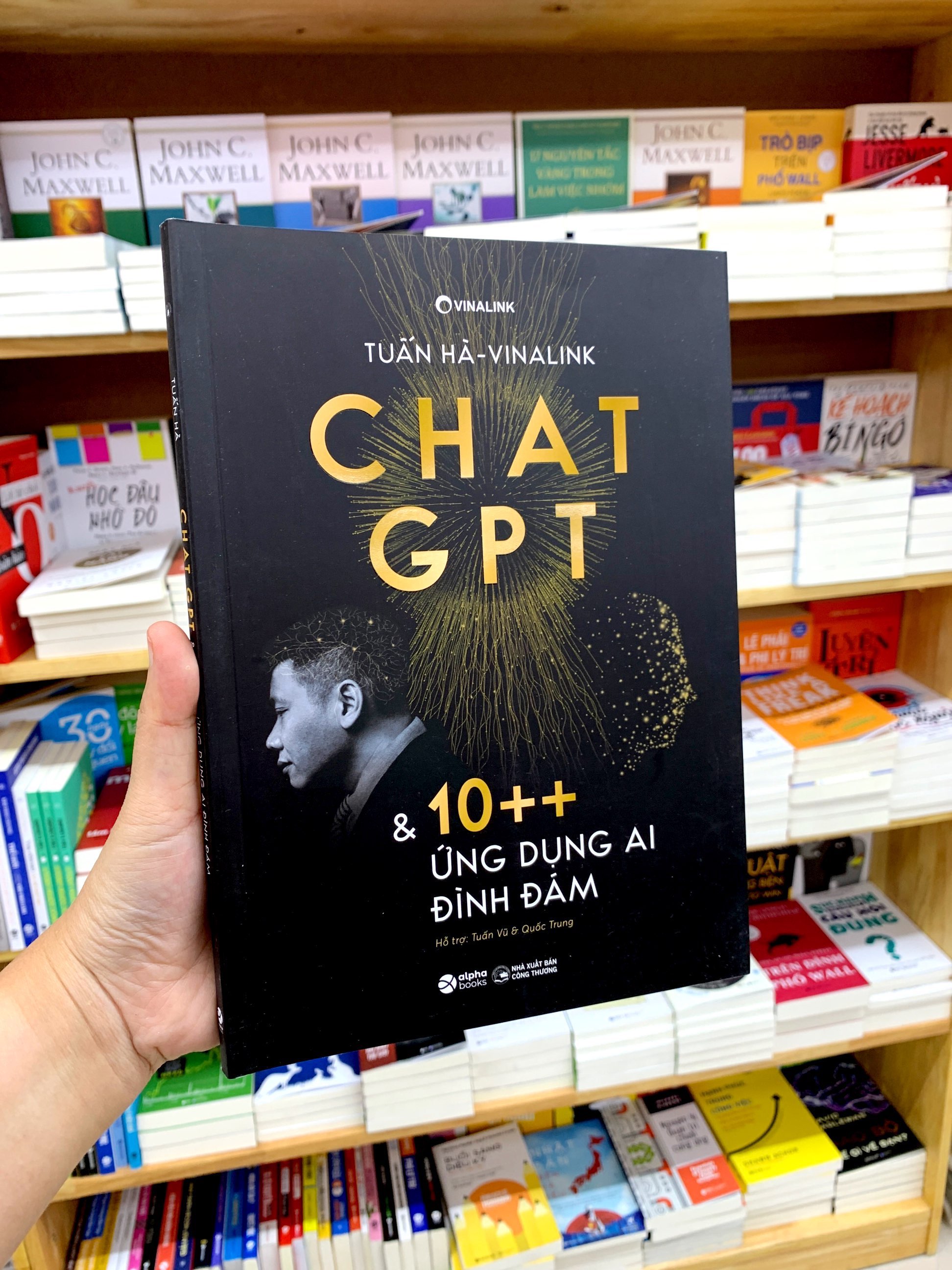 Chat GPT Và 10 Ứng Dụng AI Đình Đám PDF