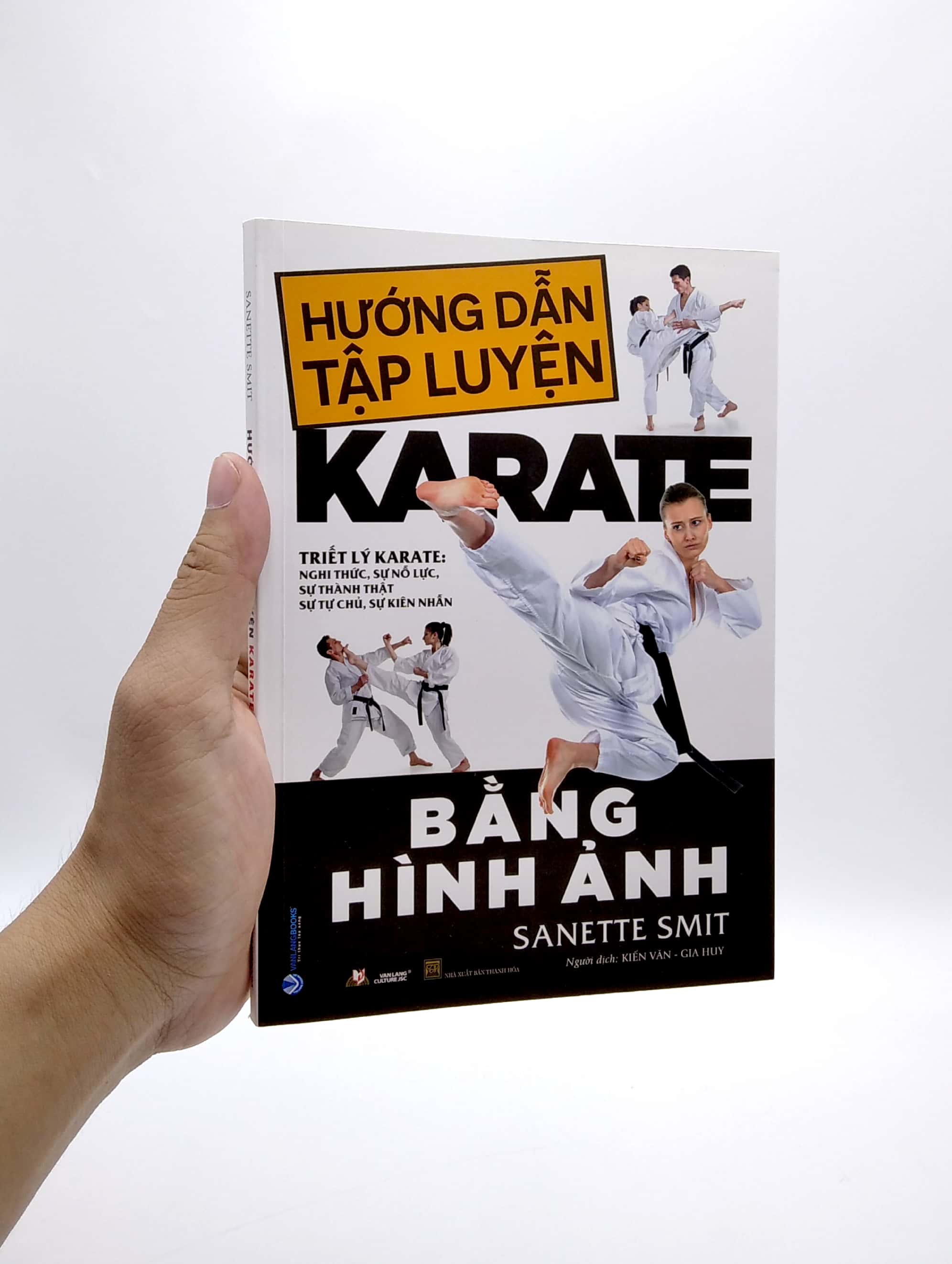 Hướng Dẫn Tập Luyện Karate Bằng Hình Ảnh PDF